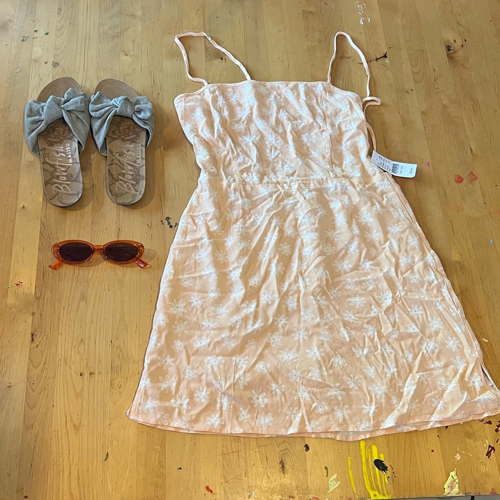 NWT Strappy Bodycon Floral Sundress